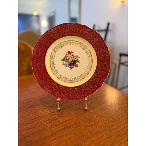 Vintage Steubenville Porcelain Dinner Plate – Floral Center, Red, Pattern #2049 - Picture 3 of 11